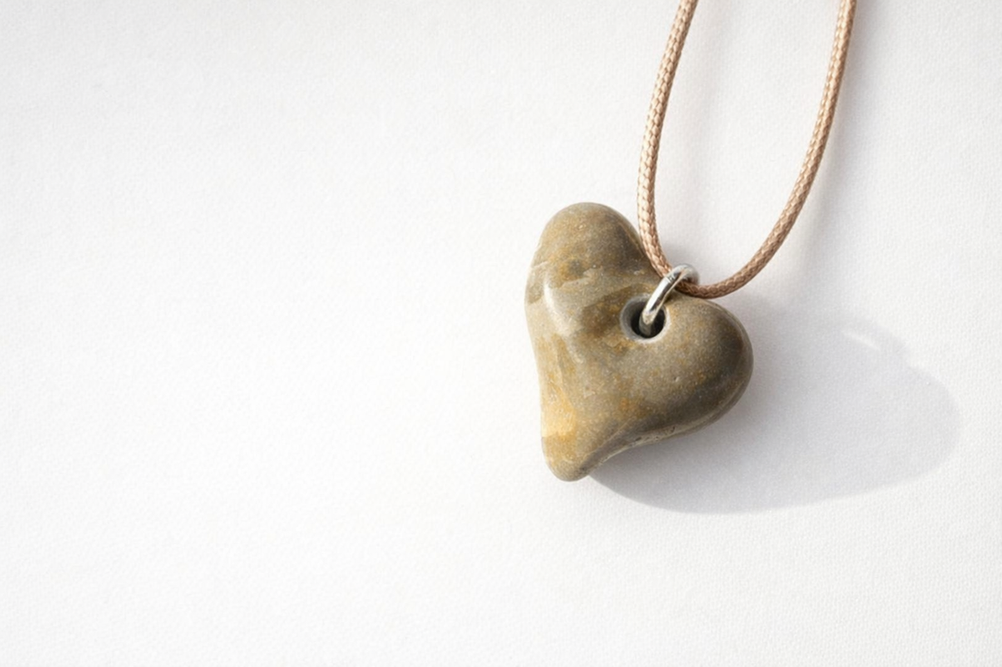 Eco‑Friendly Hand‑Polished Heartstone Pendant Necklace
