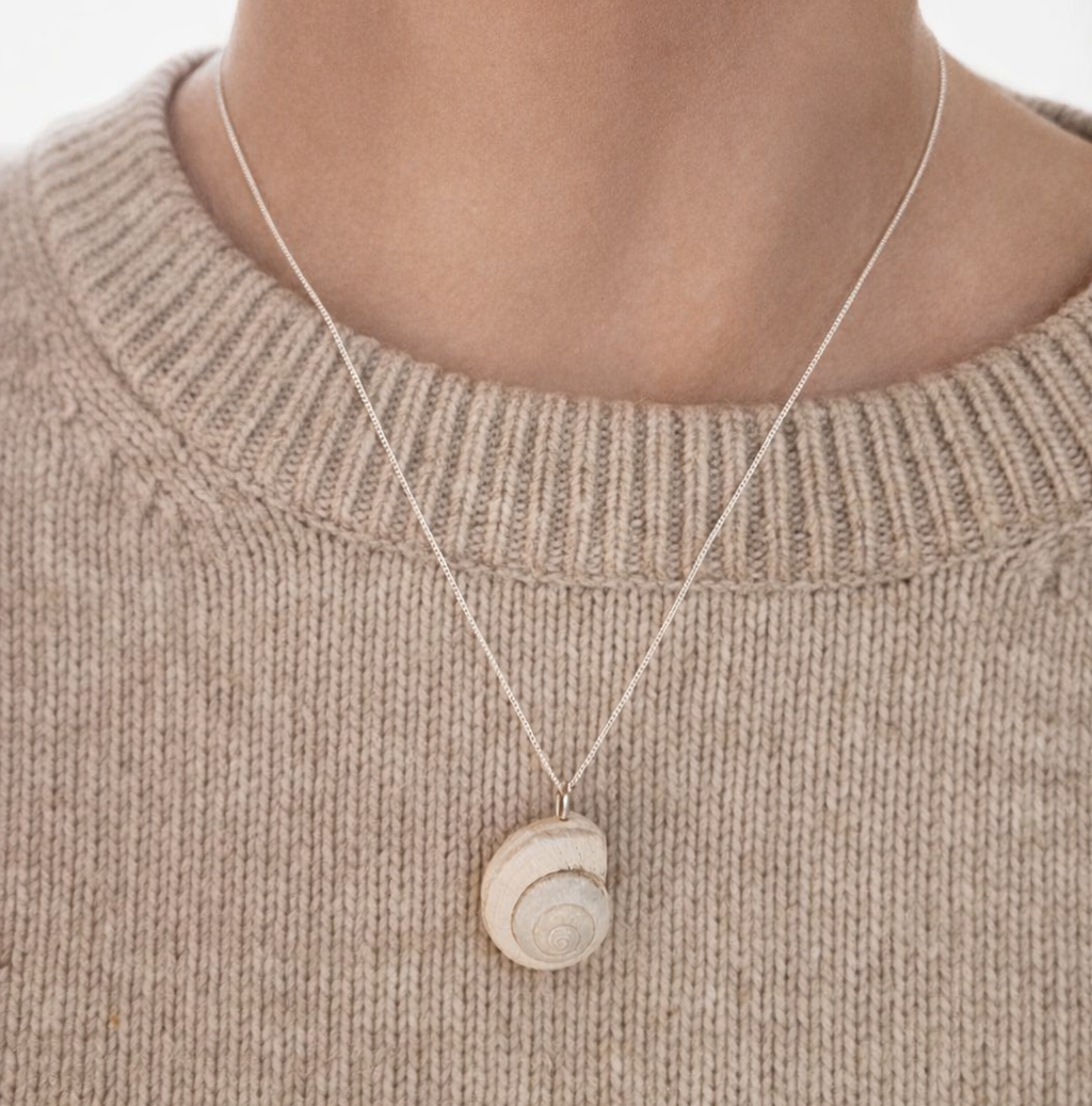 🐚 Seashell Pendant Necklace